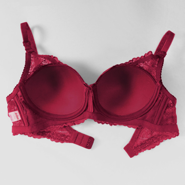 سوتین آوینا دارای یه لایه استری سایز ۷۵ تا ۹۰