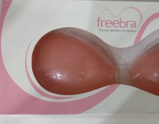 سوتین سیلیکونی برنداصلیfreebra