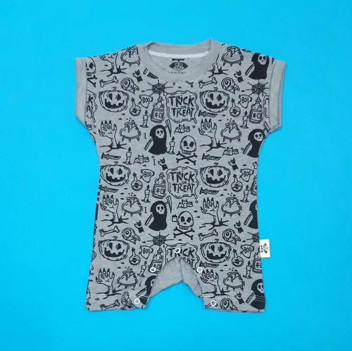 رامپر پنبه نوزادی طرح تمام چاپ هالووین مناسب سایز 3 ماه تا 3 سالگی رنگبندی مطابق تصویر