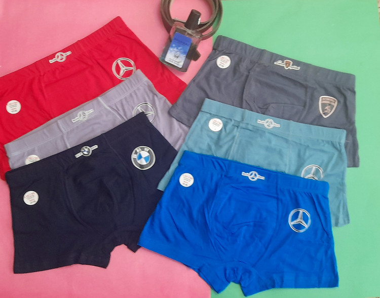 شورت پسرانه پادار نخ پنبه مناسب ۱۵ تا ۱۷ سال