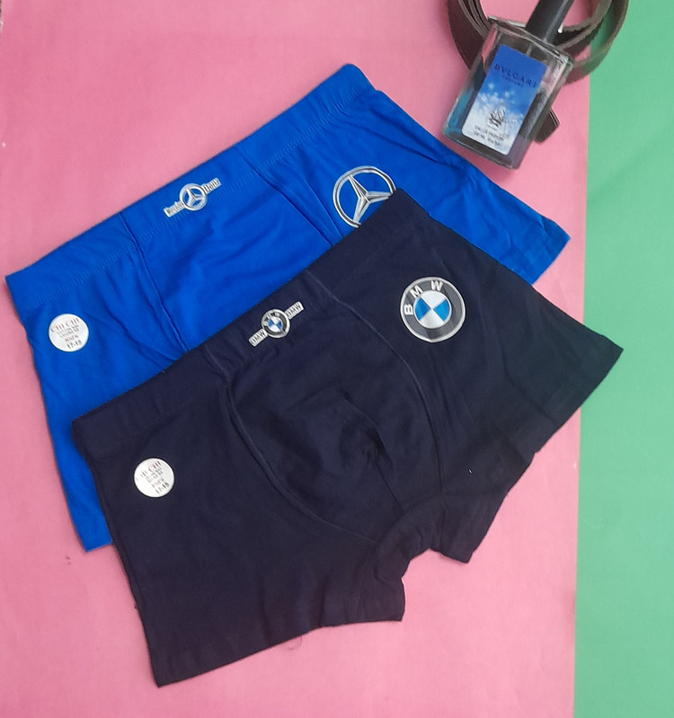 شورت پسرانه پادار نخ پنبه مناسب ۱۵ تا ۱۷ سال