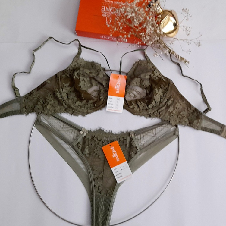 ست سوتین شورت برند بارونه سایز ۷۵ ۸۵۹۰ جنس دانتل حریر فنردار سفارش اروپا