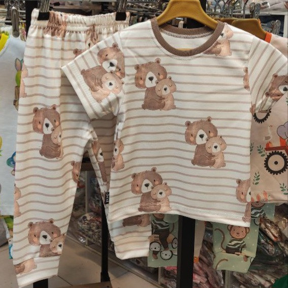 خرید ست لباس راحتی بچگونه جنس پنبه چاپ خرس راه راه سایزبندی موجود 35 مناسب 1 تا 2 سالگی