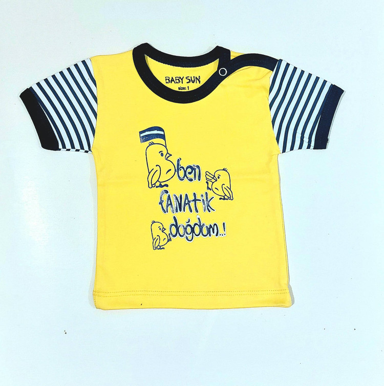 بلوز پسرانه نوزادی ضدحساسیت با چاپ جوجه و پرچم