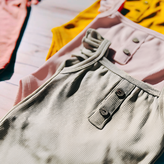 بادی و شورت دخترانه بیسکوییتی سایزبندی 1-3 مناسب نوزاد تا یکسال رنگبندی گلبهی،طوسی و خردلی