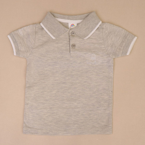 پولوشرت پسرانه پنبه ای یقه دودکمه بنتون سایز بندی 35 تا 45 مناسب 1 تا 4 سال رنگبندی دارد