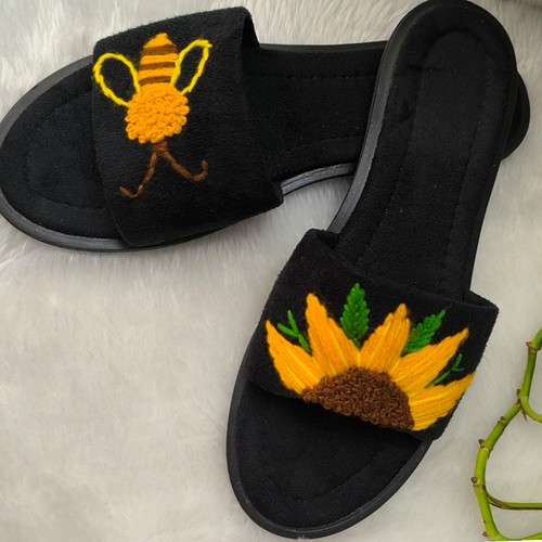 دمپایی روفرشی سایز ۳۹ طرح آفتابگردان جنس سوییت