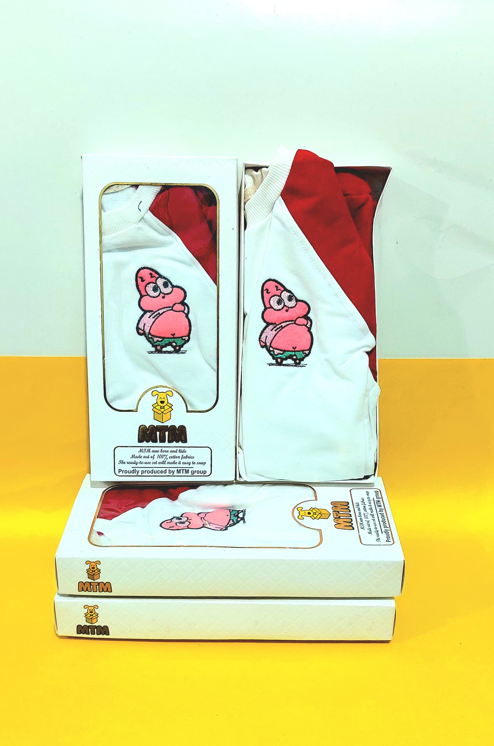 بلوز و شلوار دورس پنبه آستین رگلان طرح پاتریک مناسب برای نوزاد تا 18 ماهگی رنگبندی داردس