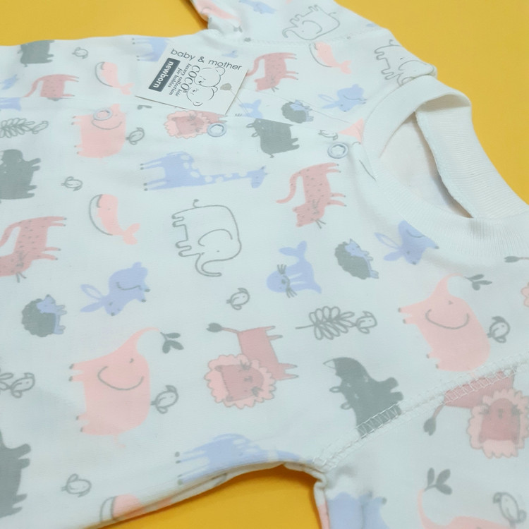 خرید سرهمی پنبه وارداتی چاپ زرافه مناسب نوزاد 3 تا 9 ماه با بهترین قیمت از پوشاک بی بی ست