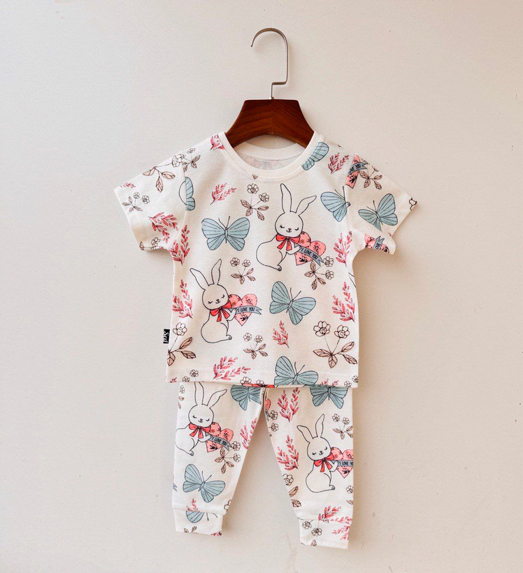 خرید اینترنتی ست راحتی بچگانه پنبه طرح خرگوش و پروانه سایزبندی 35 تا 50 مناسب 1 تا 5 سالگی