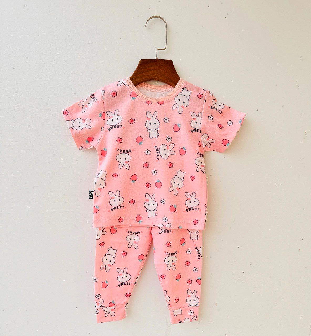 خرید اینترنتی ست راحتی بچگانه پنبه طرح خرگوش سایزبندی 35 تا 50 مناسب 1 تا 5 سالگی