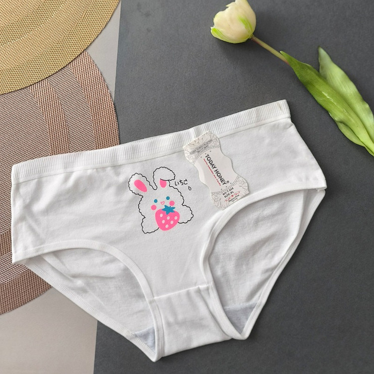 شورت سفید خرگوش