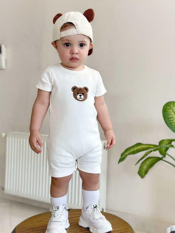 خرید رامپر نوزادی پارچه بیسکوییتی خنک گلدوزی Teddy | مناسب 3 تا 24 ماهگی