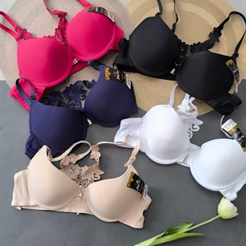 سوتین اسفنجی جلو باز شو