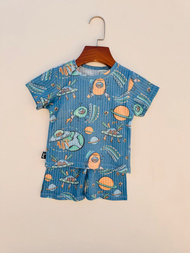 خرید ست تیشرت و شلوارک راحتی طرح فضایی | پارچه ریلی نرم و باکیفیت | مدل ست راحتی تابستانی