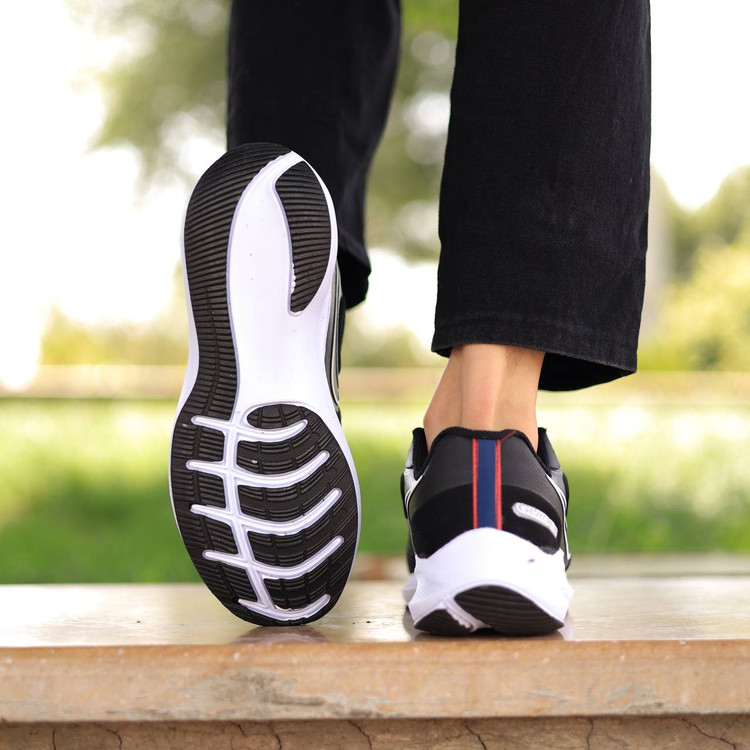 کتونی نایک زوم مشکی سفید