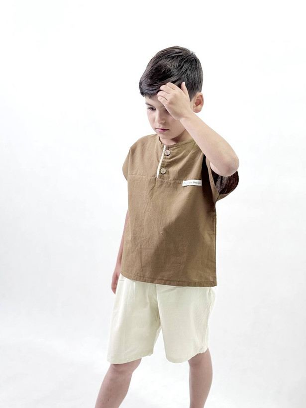 خرید تیشرت و شلوارک بچگانه لینن خنک | مناسب 1 تا 5 سال | رنگ قهوهای و استخوانی | بی بی ست