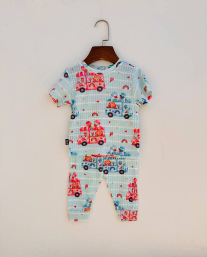 خرید تیشرت و شلوار خنک راحتی پارچه ریلی طرح اتوبوس مناسب سنین 1 تا 7 سال سایزبندی 35 تا 55