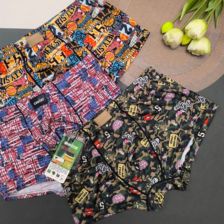 شورت برند کولسی سایز دو ایکس لارج در سه طرح