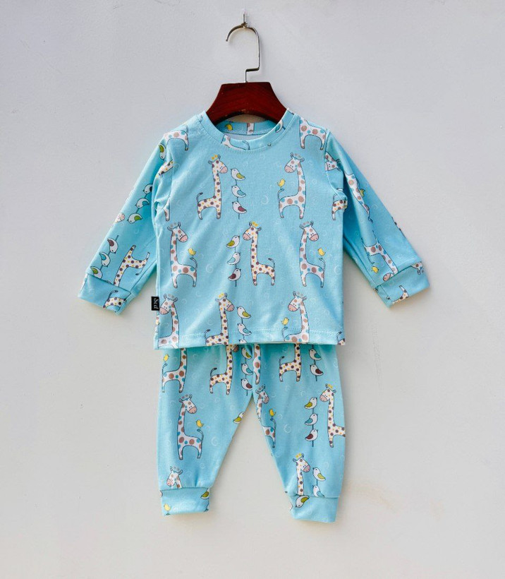 خرید ست لباس راحتی بچگانه آستین بلند با چاپ زرافه | سایز 35 تا 50 مناسب برای 1 تا 6 سال