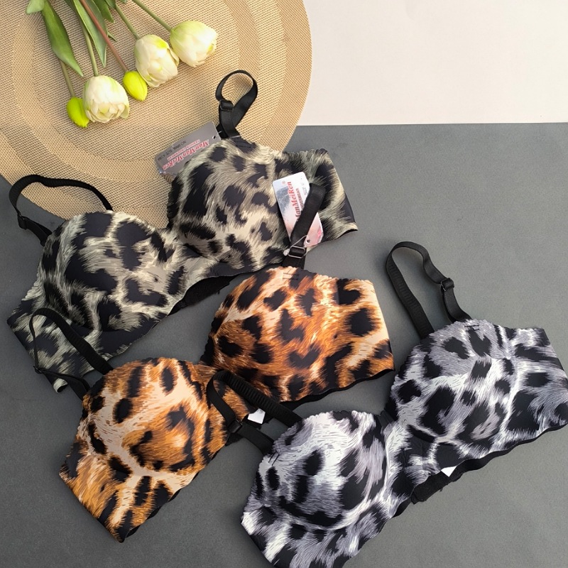 سوتین اسفنجی  نیم جک لیزری پلنگی  سایز 80 تا 95