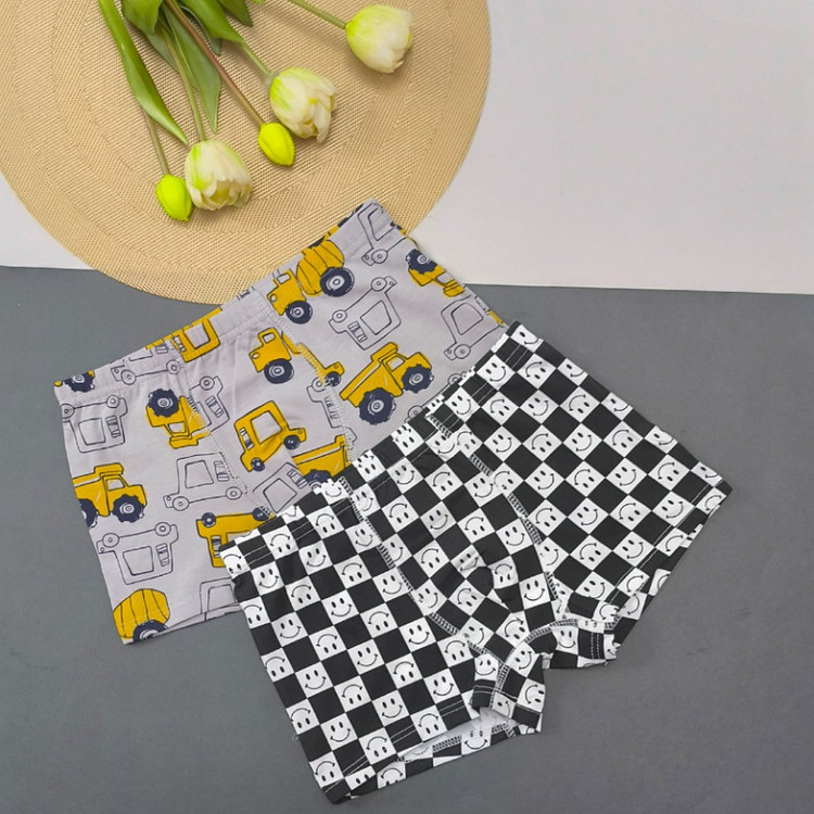 شورت وارداتی طرح استیکر