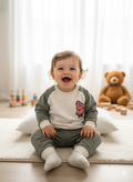 بلوز و شلوار دورس پنبه آستین رگلان طرح پاتریک مناسب برای نوزاد تا 18 ماهگی رنگبندی داردس