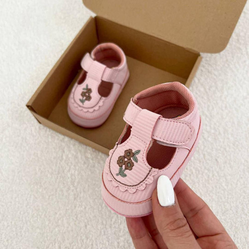 خرید پاپوش نوزادی دخترانه طرح صندل گلدار سایز نوزاد تا ١٨ ماهگی (10.5 تا 12.5 سانتیمتر)