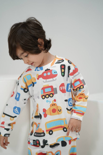 خرید لباس راحتی مادر و کودک جنس پنبه چاپ ترافیکی مناسب سنین 1.5 تا 8 سال و سایز free مناسب 36 تا 48