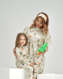 خرید لباس راحتی مادر و کودک جنس پنبه چاپ حیوانات سبز مناسب سنین 1.5 تا 8 سال و سایز free مناسب 36 تا 48