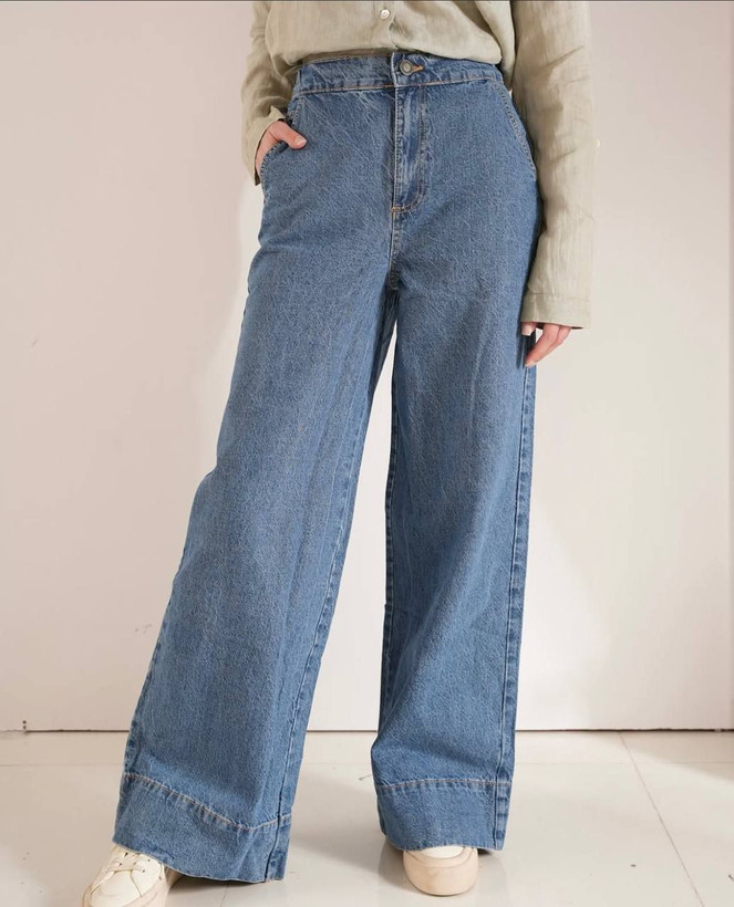 شلوار جین کاغذی کمر کشی فول بگ زنانه برند Primark محصول انگلیس مناسب سایز 36 تا 46