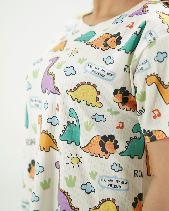 خرید لباس راحتی مادر و کودک جنس پنبه چاپ دایناسوری مناسب سنین 1.5 تا 8 سال و سایز free مناسب 36 تا 48