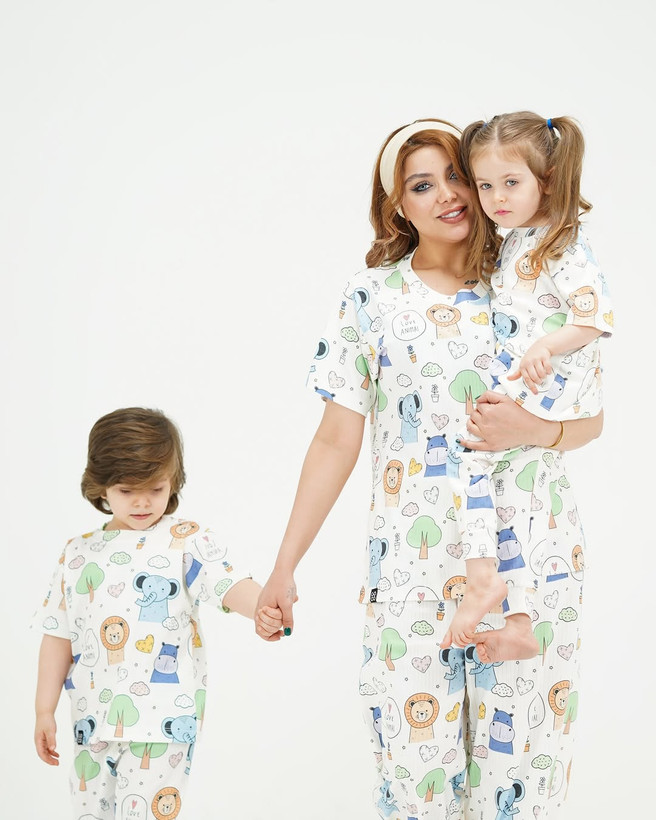 خرید لباس راحتی مادر و کودک جنس پنبه چاپ جنگل مناسب سنین 1.5 تا 8 سال و سایز free مناسب 36 تا 48