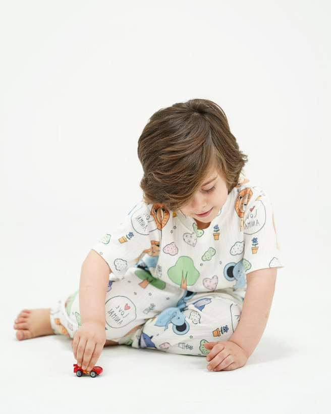 خرید لباس راحتی مادر و کودک جنس پنبه چاپ جنگل مناسب سنین 1.5 تا 8 سال و سایز free مناسب 36 تا 48