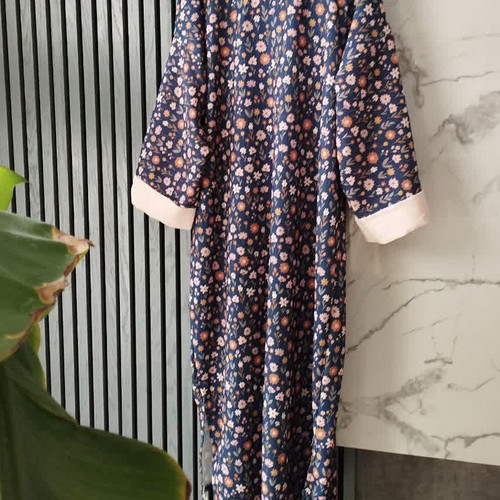 کفتان سورمه ای مخمل کبریتی طرحدار با نوار سورمه ای