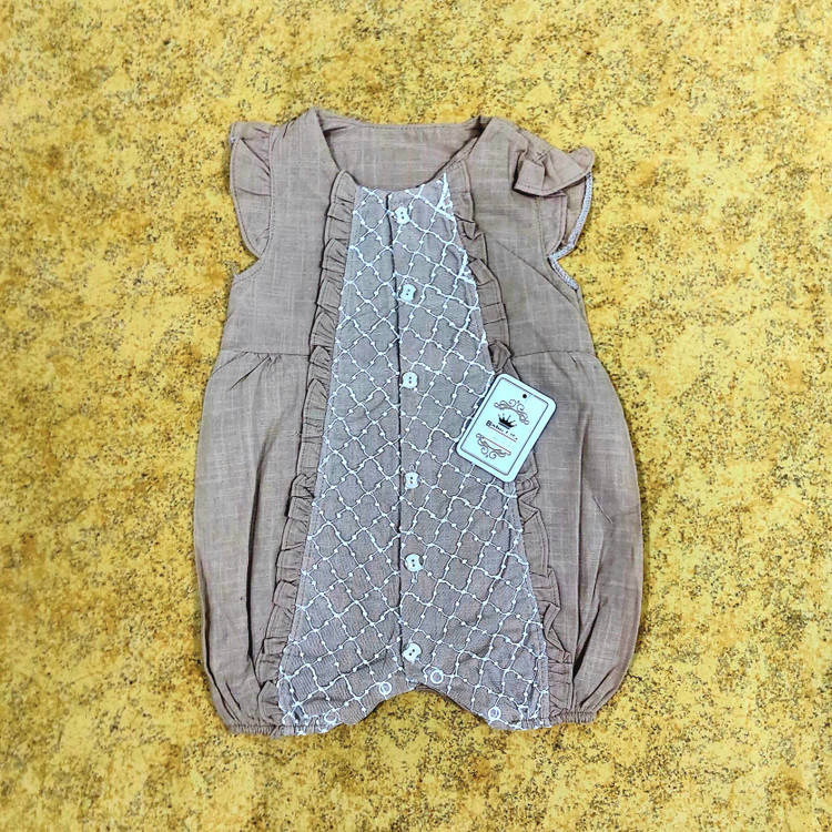 خرید رامپر لینن پنبه دخترانه طرح خامه دوزی از برند بی بی لایف مناسب سنین 6 الی 24 ماهگی