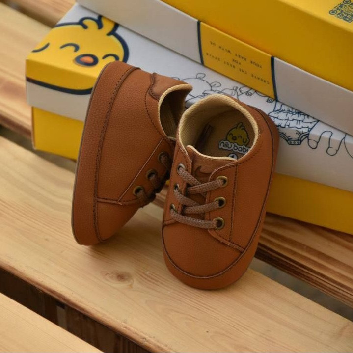 خرید اینترنتی پاپوش نوزادی کتونی ونس Vans سایز نوزاد تا 18 ماهگی (10.5 تا 12.5 سانتیمتر)